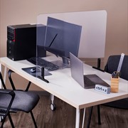 Pannello divisorio in plexiglass